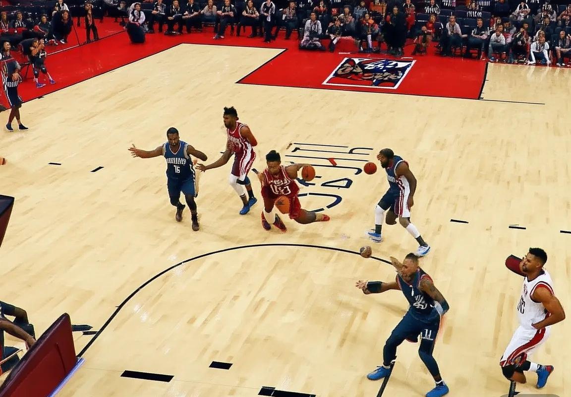 2017NBA季后赛火箭对灰熊经典瞬间回顾：伤病与心理战下的激战火花(图2)