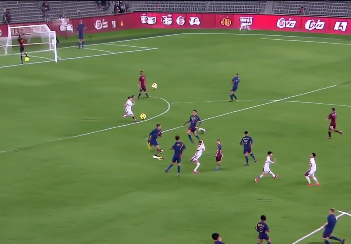 巴塞罗那VS罗马甘伯杯：备战新赛季的关键对决(图3)