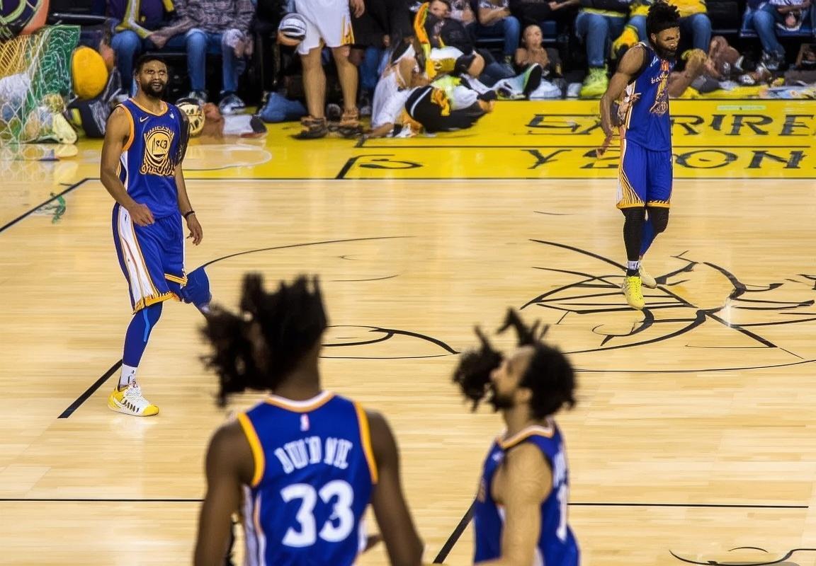 2016年NBA季后赛：勇士晋级总决赛 杜兰特大压力下的逆袭之路(图2)